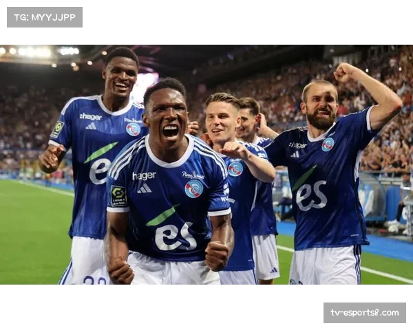 斯特拉斯堡客负里昂 杜库雷染红停赛成球队新隐忧 斯特拉斯堡客负里昂 杜库雷染红停赛成球队新隐忧