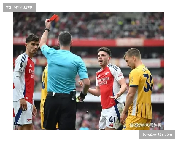 VAR沟通透明化试点，英超裁判公开解释判罚决定